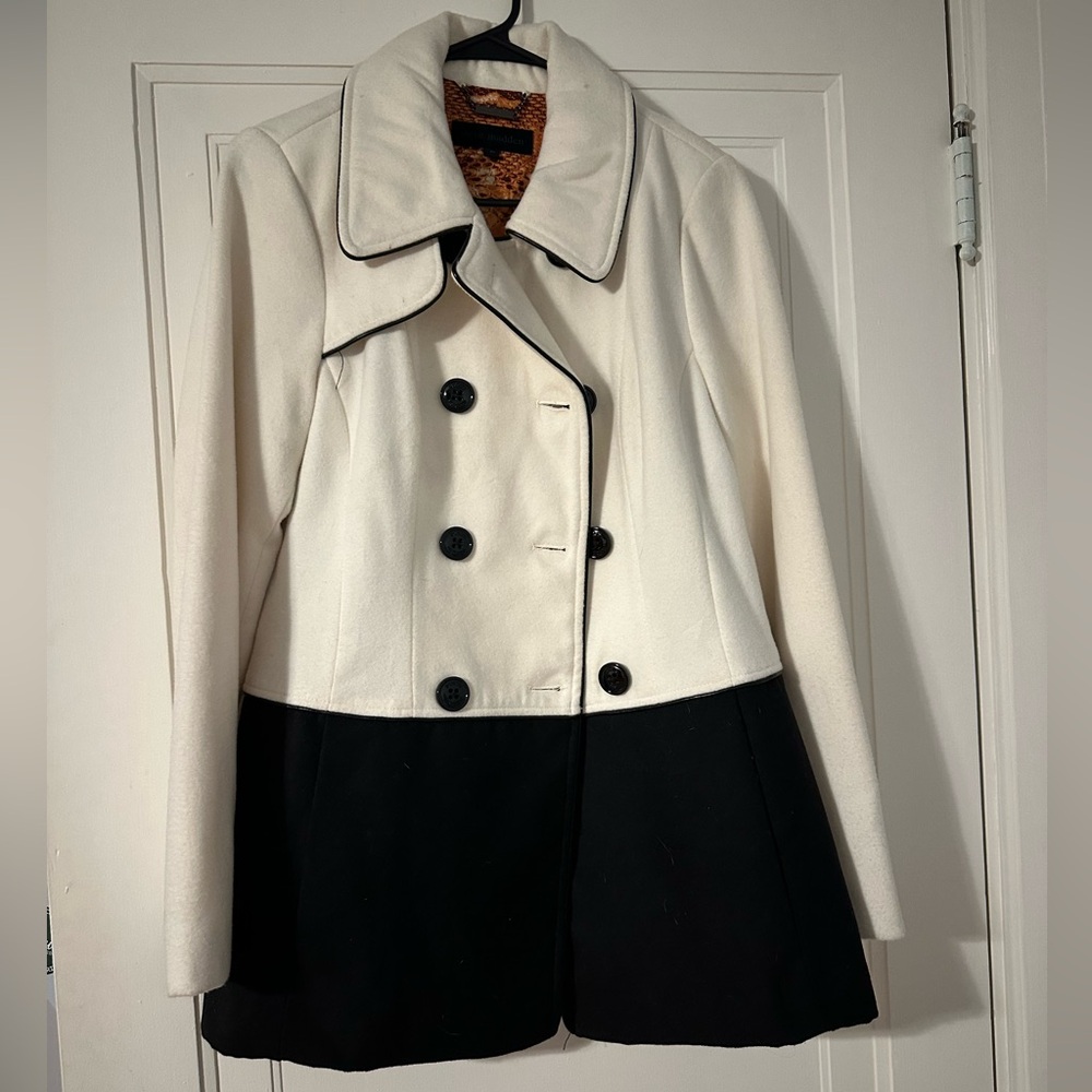 Black & White Steve Madden Peacoat
Never worn